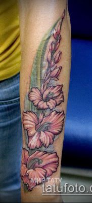 Фото тату гладиолус — пример рисунка — 30052017 — пример — 042 Tattoo gladiolus