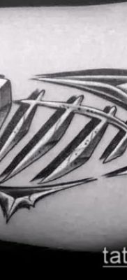 Фото тату скелет рыбы — пример рисунка — 30052017 — пример — 028 Fish skeleton tattoo