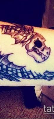 Фото тату скелет рыбы — пример рисунка — 30052017 — пример — 053 Fish skeleton tattoo