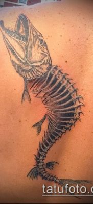 Фото тату скелет рыбы — пример рисунка — 30052017 — пример — 074 Fish skeleton tattoo