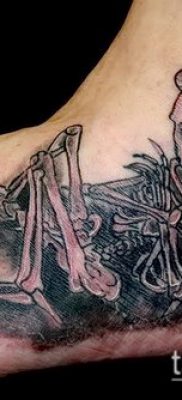 Фото тату скелет рыбы — пример рисунка — 30052017 — пример — 079 Fish skeleton tattoo