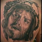 Фото тату Иисуса Христа №839 - достойный вариант рисунка, который успешно можно использовать для преобразования и нанесения как тату иисуса христа и дьявола