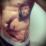 Фото тату Иисуса Христа №409 - прикольный вариант рисунка, который хорошо можно использовать для переработки и нанесения как тату иисуса христа и дьявола