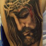 Фото тату Иисуса Христа №801 - классный вариант рисунка, который легко можно использовать для преобразования и нанесения как тату иисуса христа на предплечье