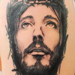 Фото тату Иисуса Христа №336 - классный вариант рисунка, который легко можно использовать для переработки и нанесения как тату иисуса христа на боку