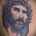 Фото тату Иисуса Христа №140 - прикольный вариант рисунка, который успешно можно использовать для переработки и нанесения как тату иисуса христа на предплечье