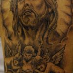 Фото тату Иисуса Христа №470 - интересный вариант рисунка, который хорошо можно использовать для преобразования и нанесения как тату иисуса христа на груди