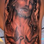 Фото тату Иисуса Христа №491 - достойный вариант рисунка, который легко можно использовать для переработки и нанесения как тату иисуса христа на груди