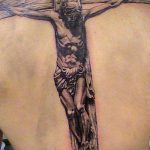 Фото тату Иисуса Христа №332 - интересный вариант рисунка, который легко можно использовать для преобразования и нанесения как тату иисуса христа на груди