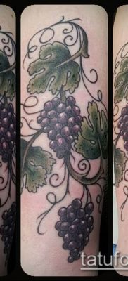 Фото тату виноград — 20062017 — пример — 013 Tattoo grapes_tatufoto.com
