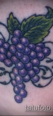 Фото тату виноград — 20062017 — пример — 090 Tattoo grapes_tatufoto.com