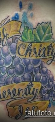 Фото тату виноград — 20062017 — пример — 099 Tattoo grapes_tatufoto.com