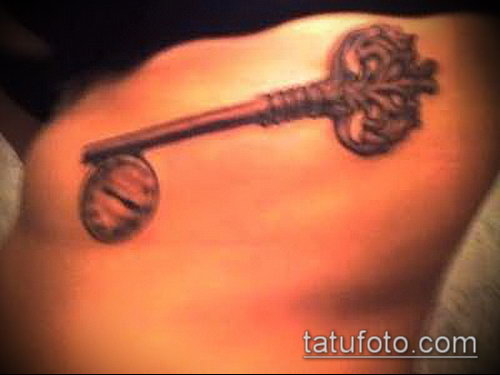 Фото тату ключ и замок — 07062017 — пример — 053 Photos tattoo key and lock.com_235