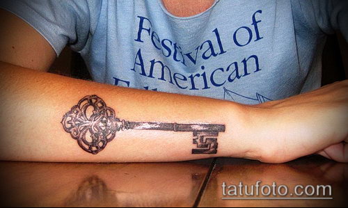 Фото тату ключ и замок — 07062017 — пример — 086 Photos tattoo key and lock._208