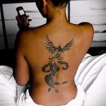 тату на спине №385 - интересный вариант рисунка, который удачно можно использовать для доработки и нанесения как тату на спине крылья