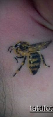 Фото тату оса насекомое — мехенди — 12062017 — пример — 028 Tatu wasp insect