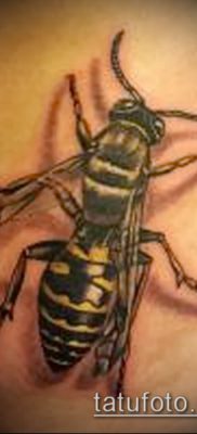 Фото тату оса насекомое — мехенди — 12062017 — пример — 038 Tatu wasp insect
