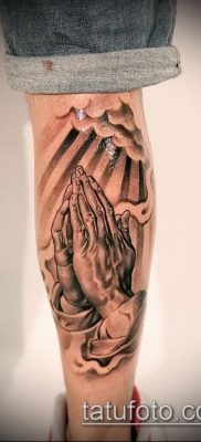 Фото тату руки молитва — 12062017 — пример — 009 Tattoo hands prayer