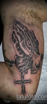 Фото тату руки молитва — 12062017 — пример — 122 Tattoo hands prayer