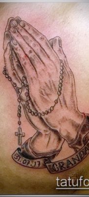 Фото тату руки молитва — 12062017 — пример — 137 Tattoo hands prayer