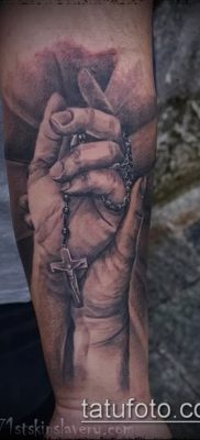 Фото тату руки молитва — 12062017 — пример — 146 Tattoo hands prayer