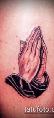 Фото тату руки молитва — 12062017 — пример — 174 Tattoo hands prayer