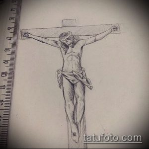 Простой эскиз татуировки в стиле графика: Иисус Христос на кресте. Подходит для верующих, предпочитающих минимализм.