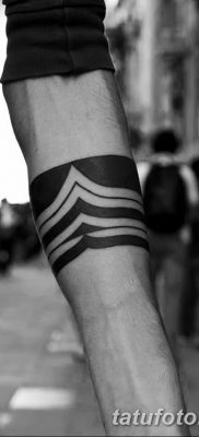 фото тату прямая линия (полоса) от 11.08.2017 №031 — Straight line tattoo