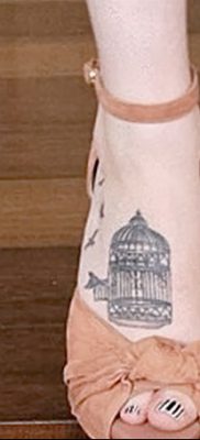 фото тату птица и клетка от 16.08.2017 №082 — Tattoo bird and cage_tatufoto.com