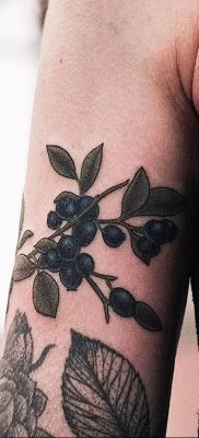 фото тату черника от 21.08.2017 №027 — Blueberry tattoo — tatufoto.com