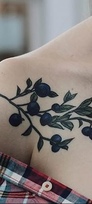 фото тату черника от 21.08.2017 №035 — Blueberry tattoo — tatufoto.com
