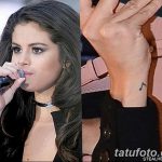 фото Тату Селены Гомес от 25.09.2017 №022 - Tattoo of Selena Gomez - tatufoto.com