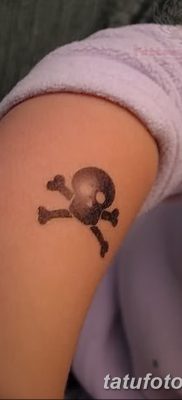 фото тату веселый Роджер от 22.09.2017 №023 — tattoo Jolly Roger — tatufoto.com