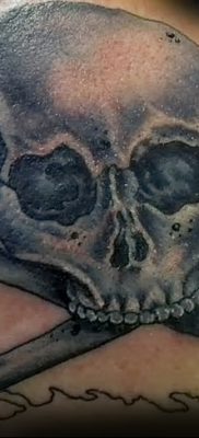 фото тату веселый Роджер от 22.09.2017 №026 — tattoo Jolly Roger — tatufoto.com