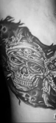 фото тату веселый Роджер от 22.09.2017 №044 — tattoo Jolly Roger — tatufoto.com