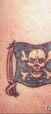 фото тату веселый Роджер от 22.09.2017 №079 — tattoo Jolly Roger — tatufoto.com
