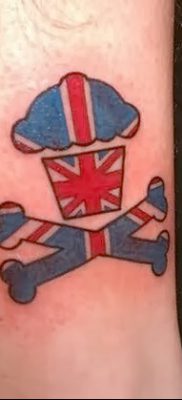 фото тату веселый Роджер от 22.09.2017 №087 — tattoo Jolly Roger — tatufoto.com