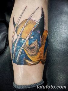 Фото тату: яркая и детализированная татуировка Росомахи из комиксов X-Men на предплечье, с выпущенными когтями.