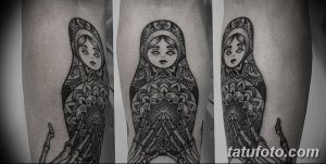Фото тату на руке: черно-белая матрешка с геометрическим узором и руками скелета, выполненная в стиле дотворк.