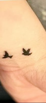 фото тату три ласточки от 24.09.2017 №031 — three swallow tattoos — tatufoto.com