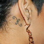 фото татуировки рианны от 23.09.2017 №057 - rianna tattoos - tatufoto.com
