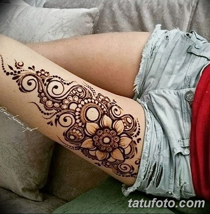 фото Мехенди на ляжке от 25.10.2017 №049 - Mehendi on thigh - tatufoto.com