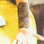 фото Мехенди на предплечье от 28.10.2017 №099 - Mehendi on the forearm - tatufoto.com
