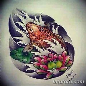 Эскиз тату: изображение красного карпа кои, плывущего среди лотосов, выполненное в ярких цветах и с высокой детализацией.