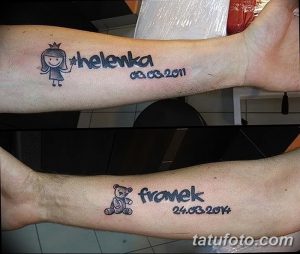 Фото тату: На предплечьях изображены детские рисунки с именами "helenka" и "franek" и датами 03.03.2011 и 24.03.2014.