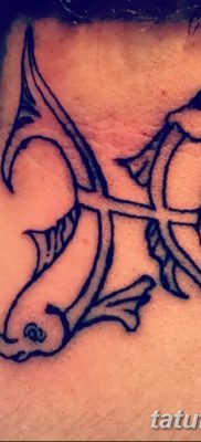 фото тату знак зодиака Рыбы от 21.10.2017 №007 — tattoo sign of the zodiac Pisces