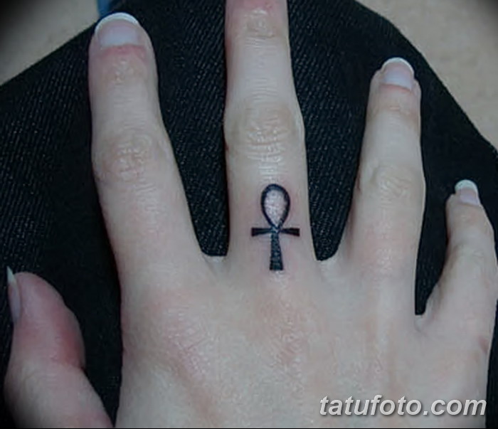 фото тату креста Анкх от 27.10.2017 №153 - Ankh tattoo - tatufoto.com