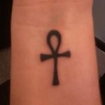 фото тату креста Анкх от 27.10.2017 №164 - Ankh tattoo - tatufoto.com