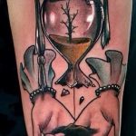фото тату песочные часы от 21.10.2017 №131 - tattoo hourglass - tatufoto.com