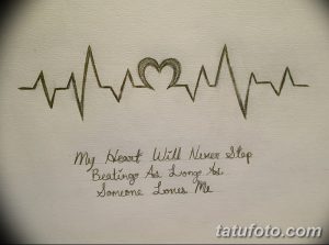 Фото тату на коже: линия сердцебиения с сердечком и надписью 'My Heart Will Never Stop Beating As Long As Someone Loves Me'. Романтичный рисунок татуировки.